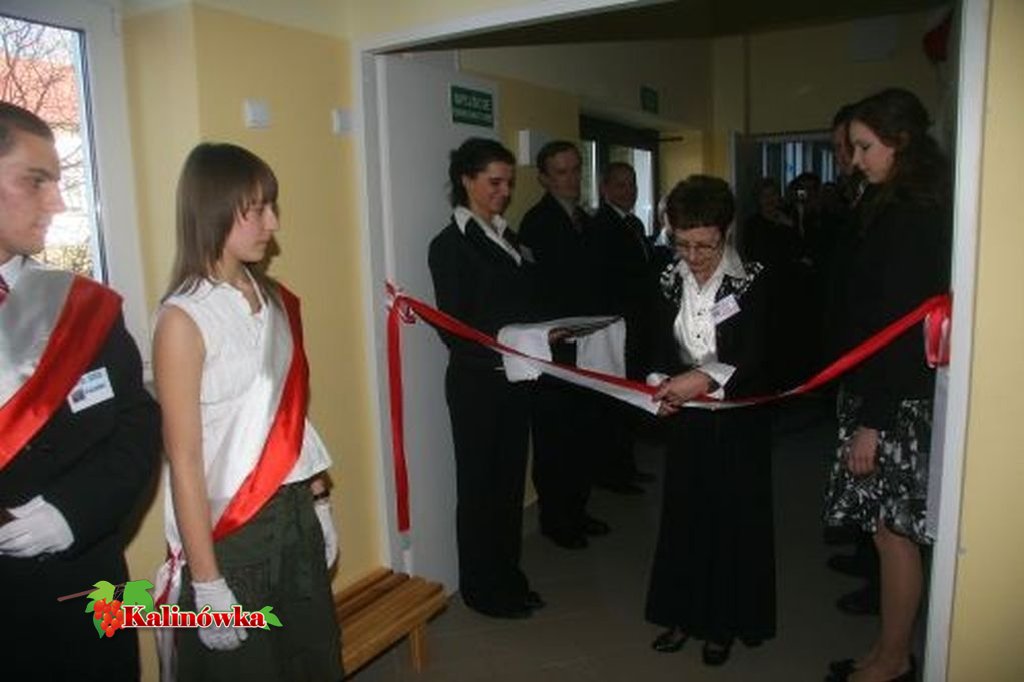 2008_03_Uroczystość otwarcie nowej cęści szkoły_51